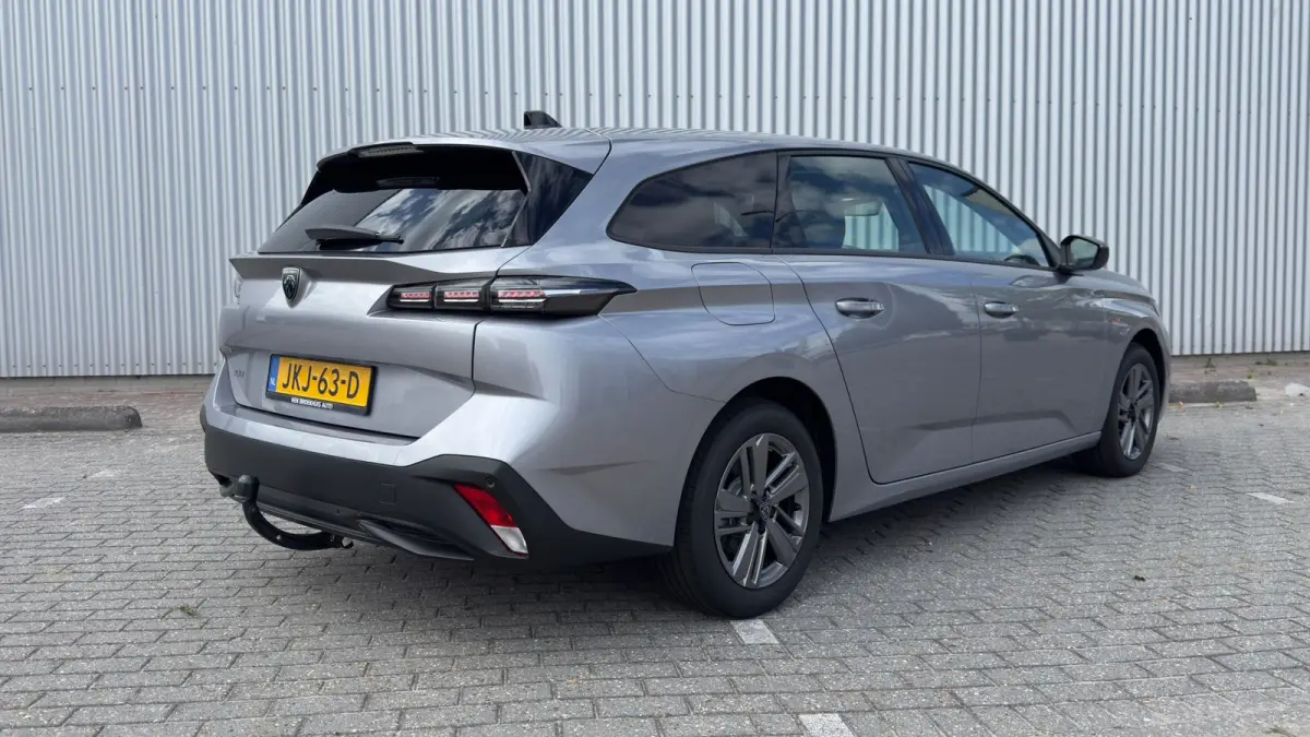 1.2 Hybrid 145 e-DCS6 Style | Afneembare trekhaak | Apple Carplay / Android Auto | Cruise Control | Navigatie | Automaat