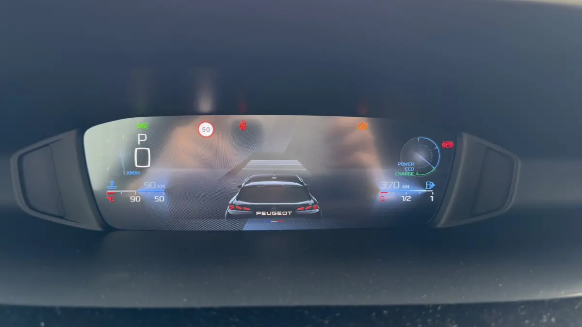 1.2 Hybrid 145 e-DCS6 Style | Afneembare trekhaak | Apple Carplay / Android Auto | Cruise Control | Navigatie | Automaat