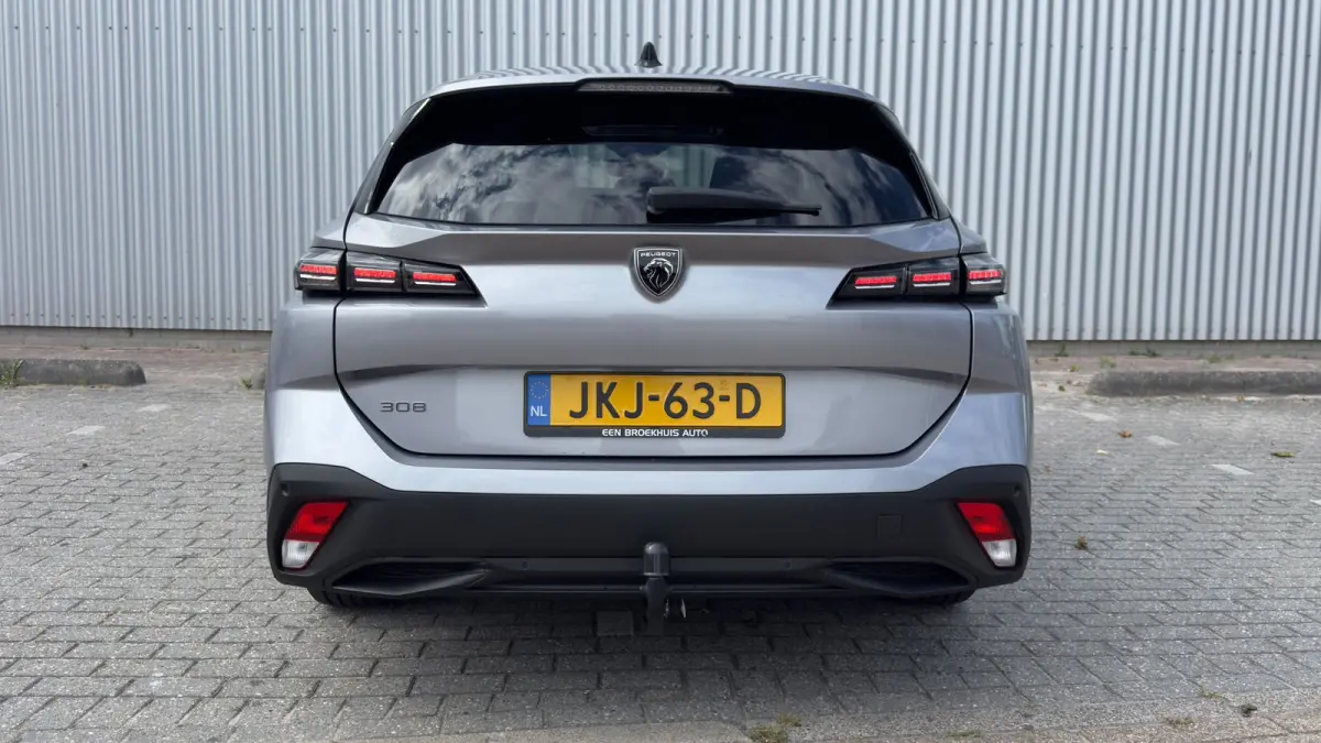1.2 Hybrid 145 e-DCS6 Style | Afneembare trekhaak | Apple Carplay / Android Auto | Cruise Control | Navigatie | Automaat