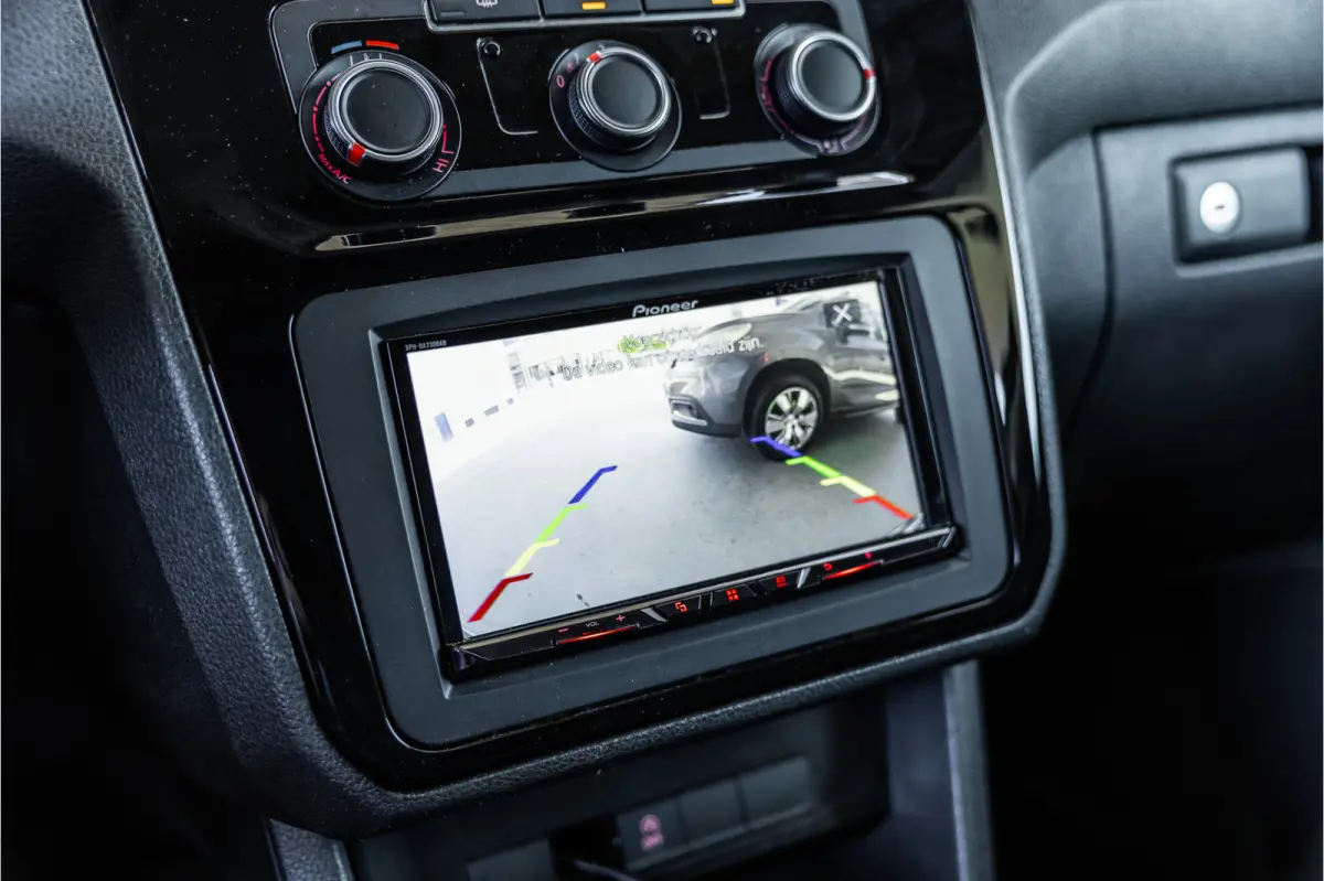 2.0 TDI 185 PK | R-Line | CarPlay | Camera | Lederen bekleding | 19’’ RS velgen | Schroefset | Sport remmen rondom | Spoiler-pakket | Nieuwe APK | Goed onderhouden