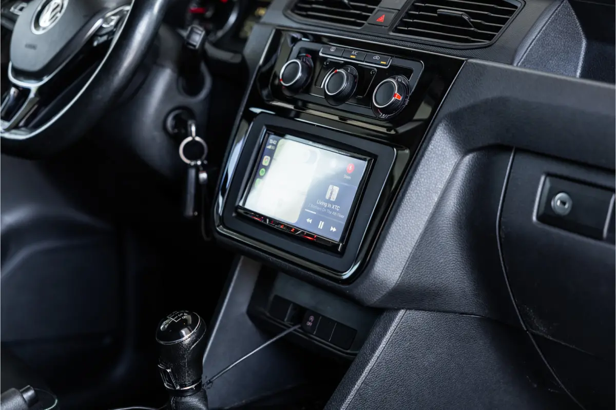 2.0 TDI 185 PK | R-Line | CarPlay | Camera | Lederen bekleding | 19’’ RS velgen | Schroefset | Sport remmen rondom | Spoiler-pakket | Nieuwe APK | Goed onderhouden