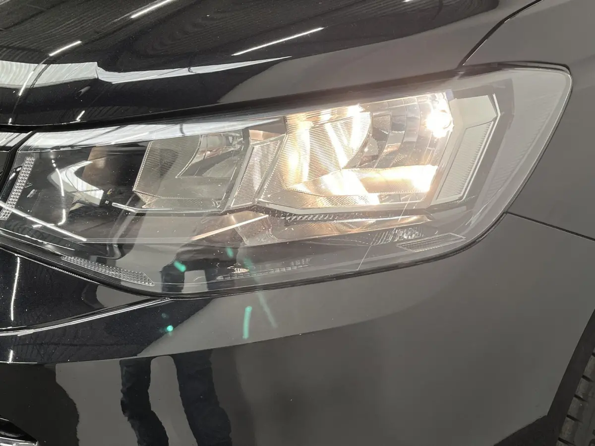Maxi 2.0 TDI Style Automaat Automaat Camera Parkeersensoren Airco Bluetooth Cruise Control Carplay 2 Zits