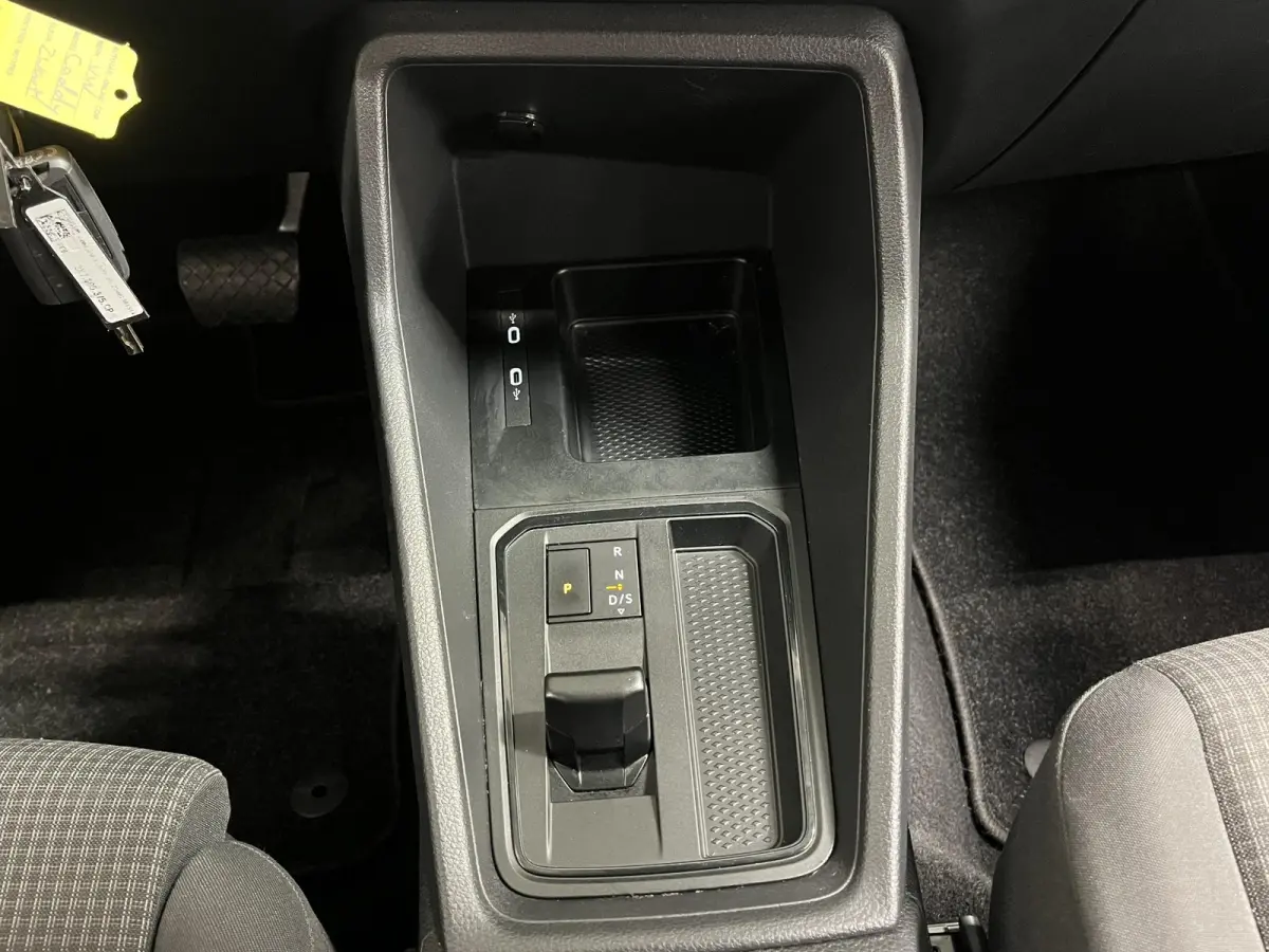 Maxi 2.0 TDI Style Automaat Automaat Camera Parkeersensoren Airco Bluetooth Cruise Control Carplay 2 Zits