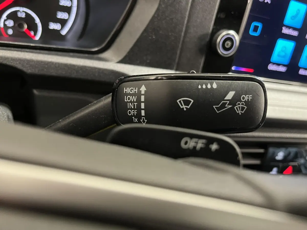 Maxi 2.0 TDI Style Automaat Automaat Camera Parkeersensoren Airco Bluetooth Cruise Control Carplay 2 Zits