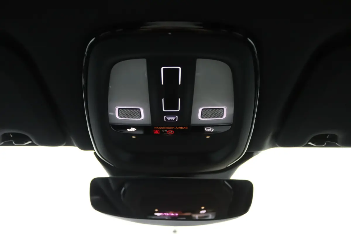 T6 Plus Black Edition AWD | Trekhaak | Panoramadak | Sporstoelen | Snel Leverbaar |