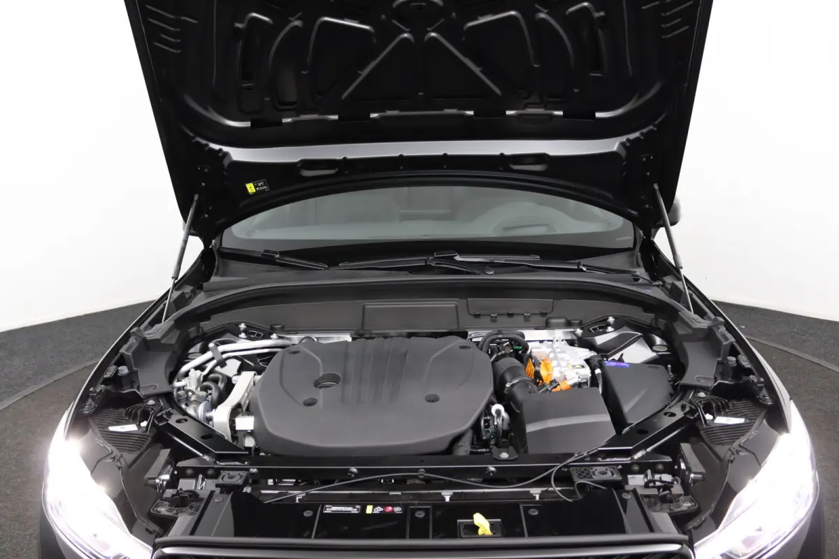 T6 Plus Black Edition AWD | Trekhaak | Panoramadak | Sporstoelen | Snel Leverbaar |