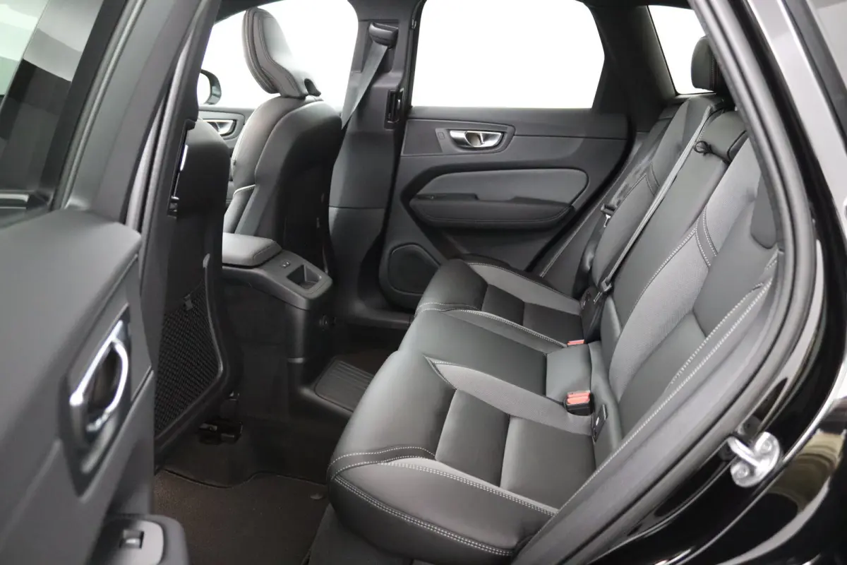 T6 Plus Black Edition AWD | Trekhaak | Panoramadak | Sporstoelen | Snel Leverbaar |