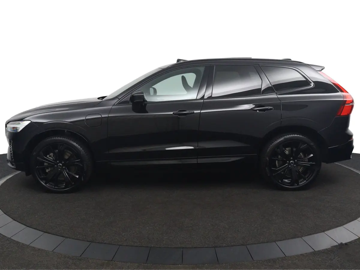 T6 Plus Black Edition AWD | Trekhaak | Panoramadak | Sporstoelen | Snel Leverbaar |