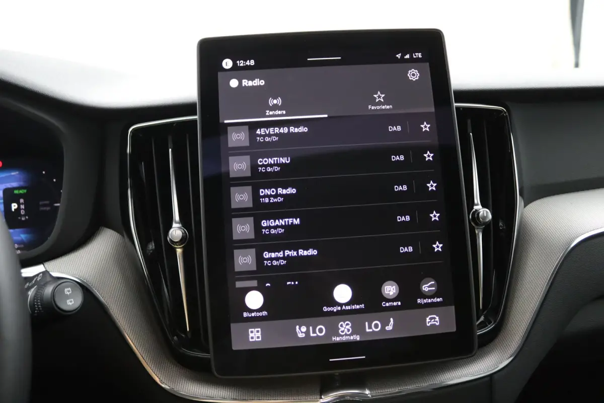 T6 Plus Black Edition AWD | Trekhaak | Panoramadak | Sporstoelen | Snel Leverbaar |