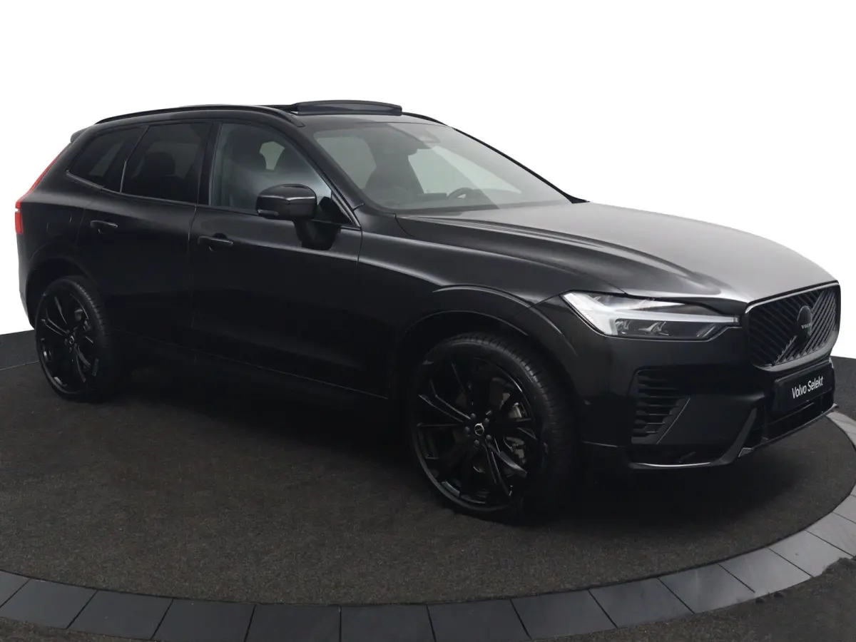 T6 Plus Black Edition AWD | Trekhaak | Panoramadak | Sporstoelen | Snel Leverbaar |