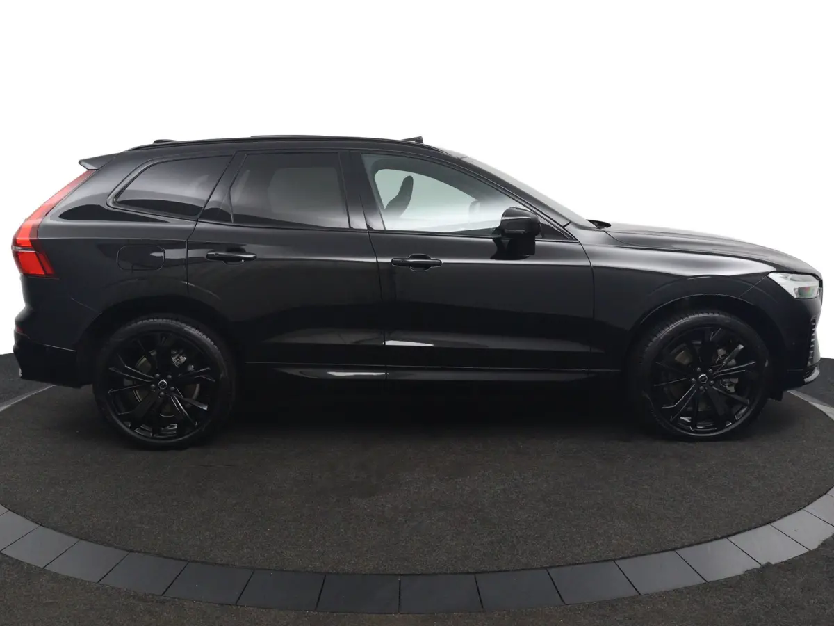 T6 Plus Black Edition AWD | Trekhaak | Panoramadak | Sporstoelen | Snel Leverbaar |