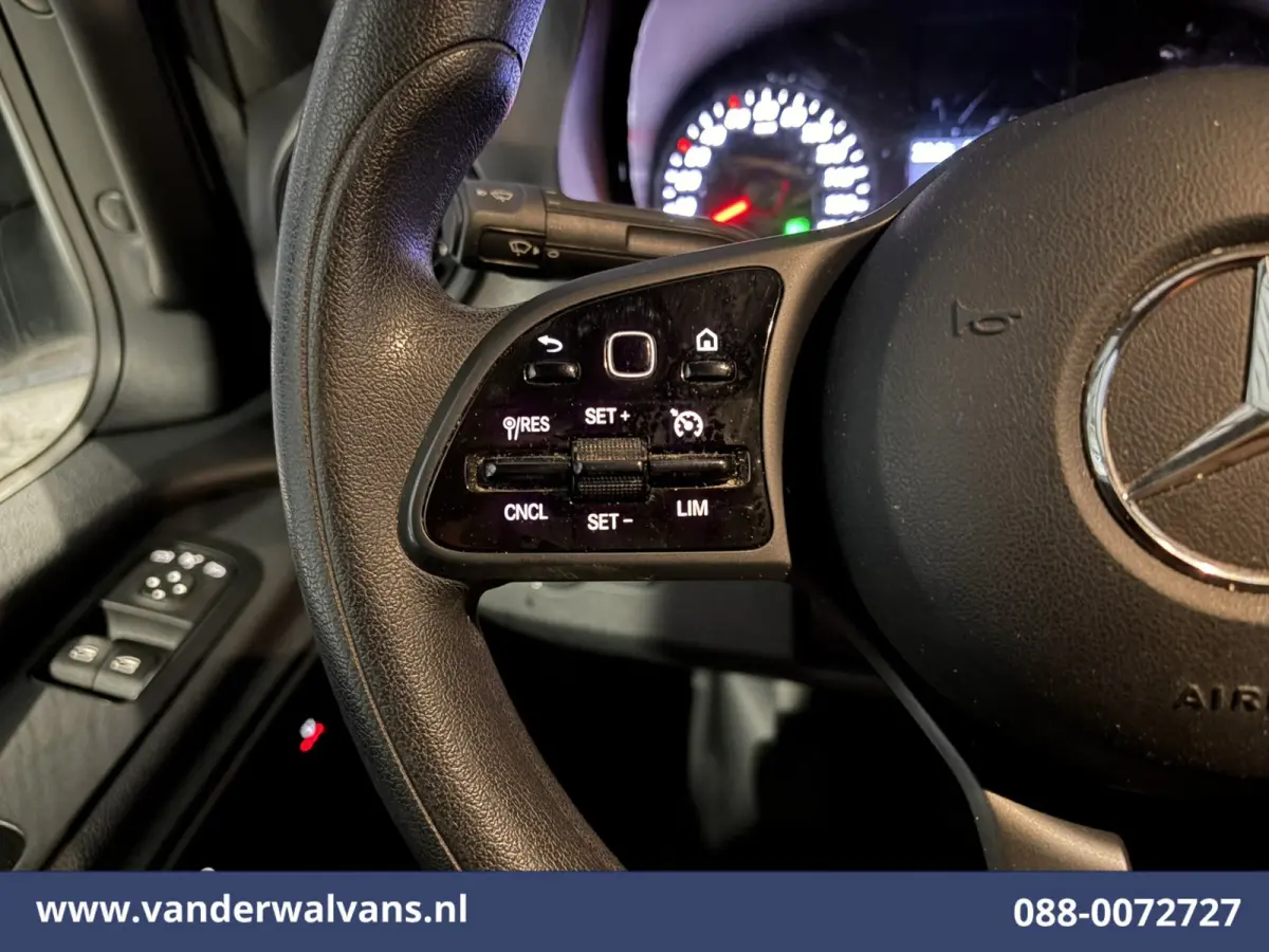 317 CDI 170pk L3H2 Euro6 Airco | 360 graden Camera | Navigatie | Apple Carplay | Cruisecontrol Android Auto, Stoelverwarming, Chauffeursstoel, Parkeersensoren, Bijrijdersbank