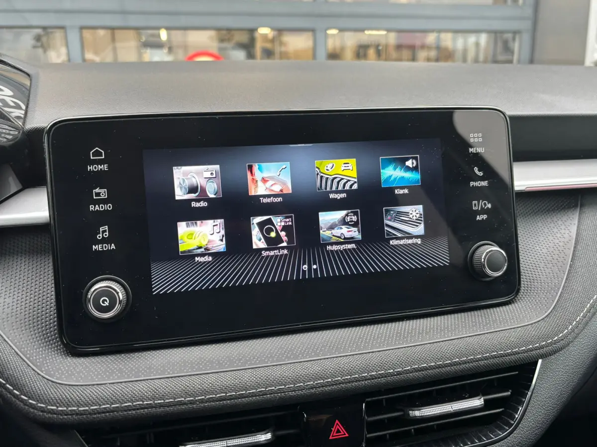 1.0 TSI 95 pk Selection | Airco | Apple Carplay | LED |