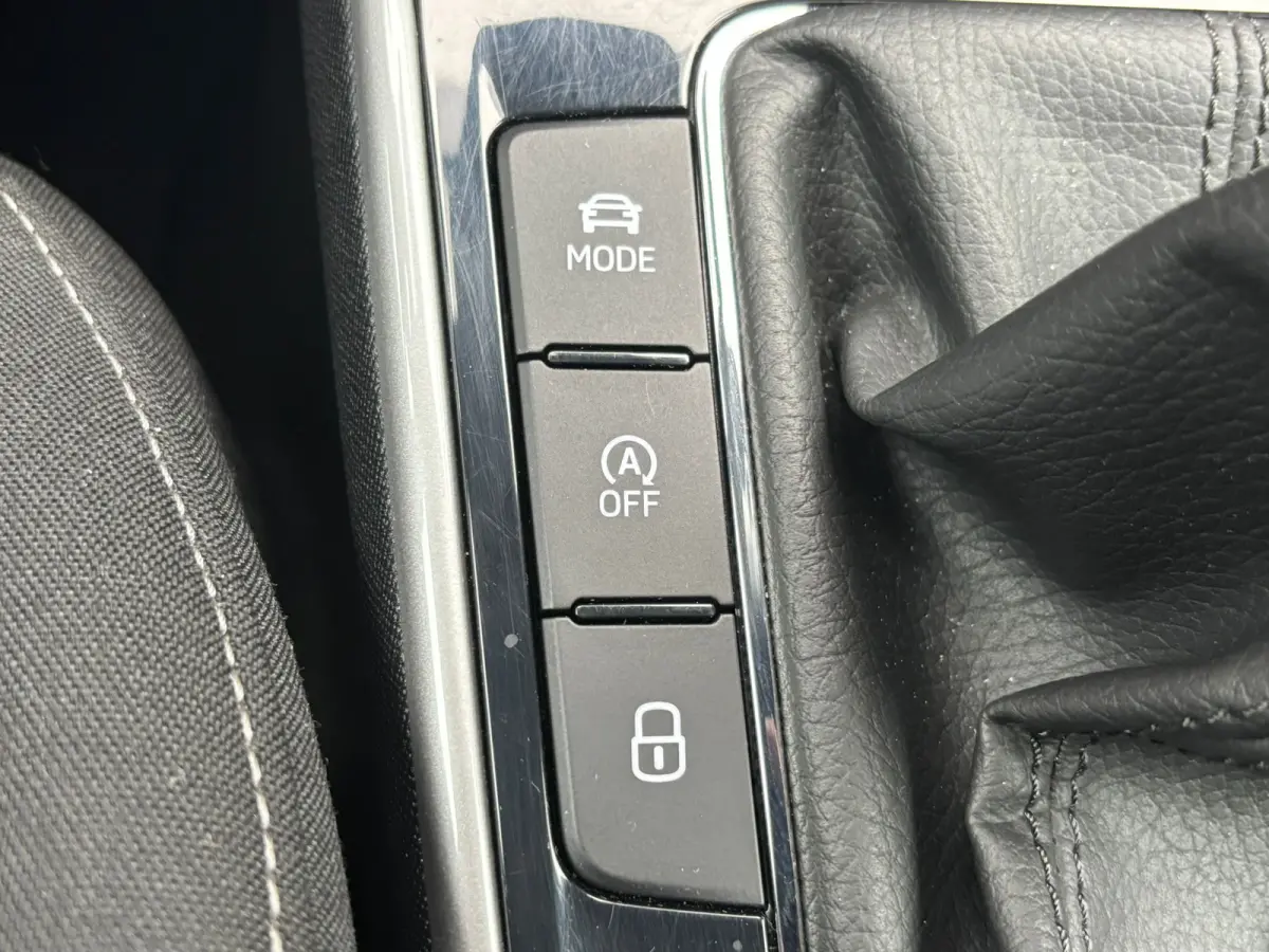 1.0 TSI 95 pk Selection | Airco | Apple Carplay | LED |