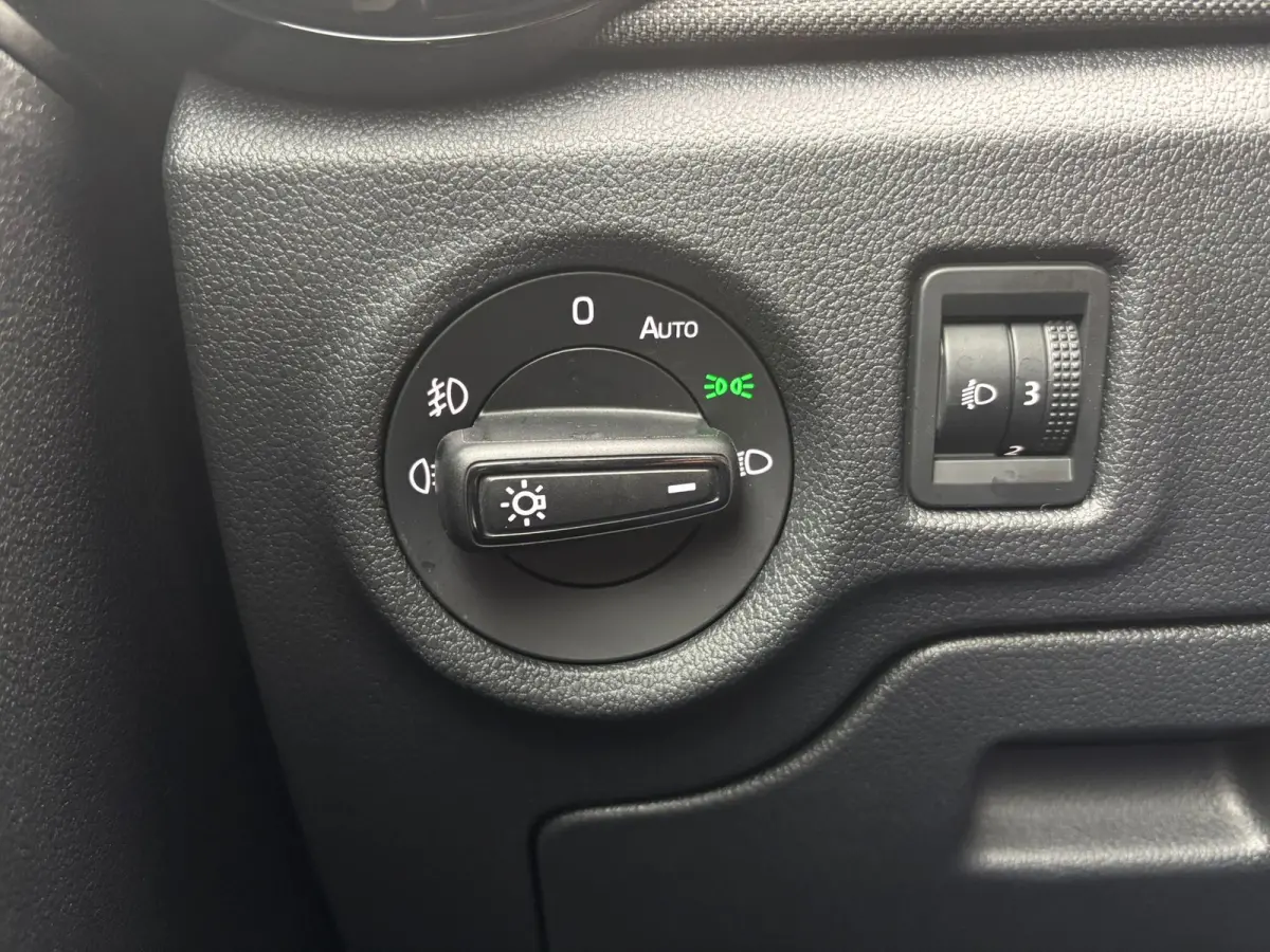 1.0 TSI 95 pk Selection | Airco | Apple Carplay | LED |
