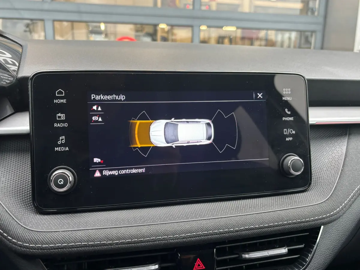 1.0 TSI 95 pk Selection | Airco | Apple Carplay | LED |