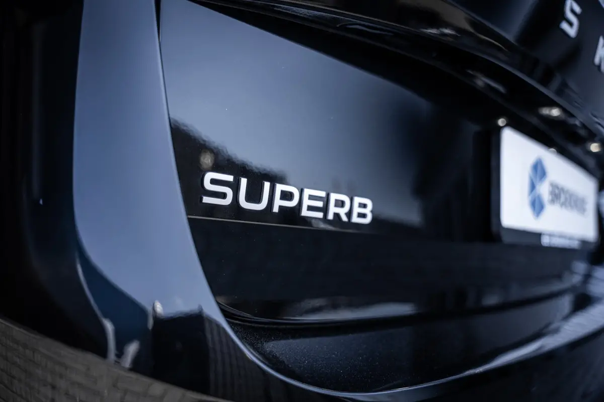 1.5 TSI PHEV Business Edition | Achteruitrijcamera | Apple Carplay/Android Auto|telefoonintegratie premium