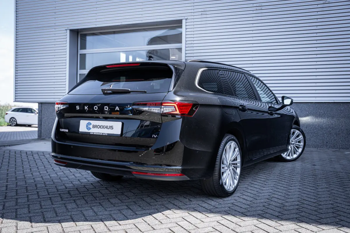1.5 TSI PHEV Business Edition | Achteruitrijcamera | Apple Carplay/Android Auto|telefoonintegratie premium