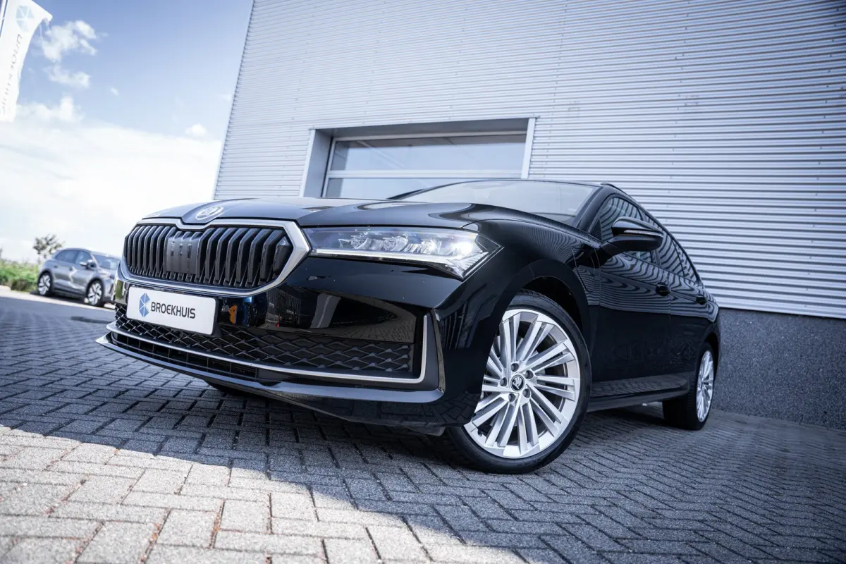 1.5 TSI PHEV Business Edition | Achteruitrijcamera | Apple Carplay/Android Auto|telefoonintegratie premium