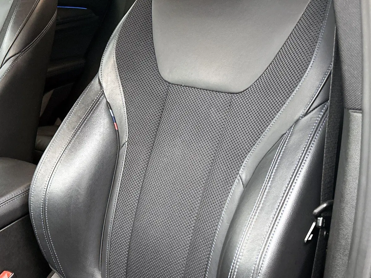 xDrive30e Executive M-Sport | SPORTSTOELEN | CAMERA | NAVIGATIE | STOELVERWARMING | DIGITAAL COCKPIT | HALF LEDEREN BEKLEDING