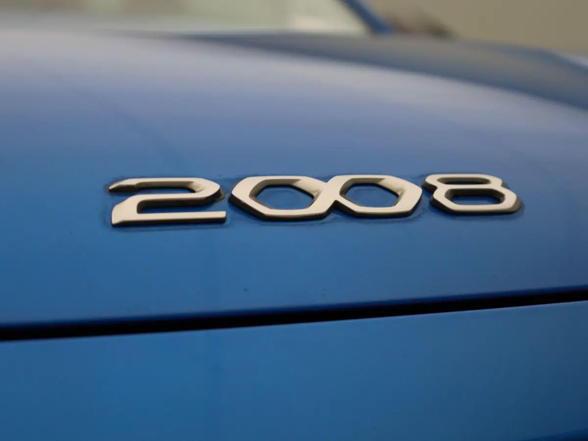 e-2008 Active | NAVIGATIE | KLIMAATREGELING | CRUISE CONTROL