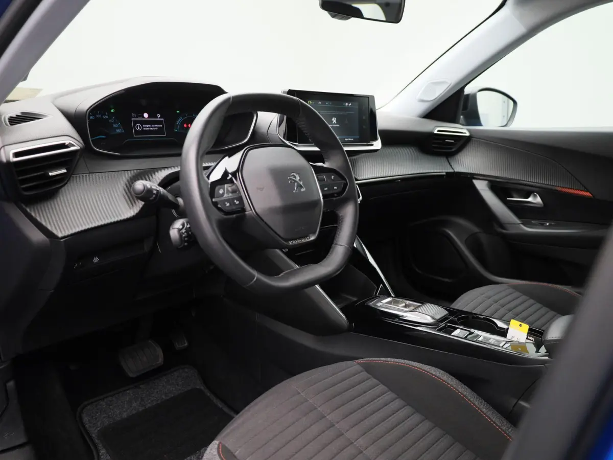 e-2008 Active | NAVIGATIE | KLIMAATREGELING | CRUISE CONTROL