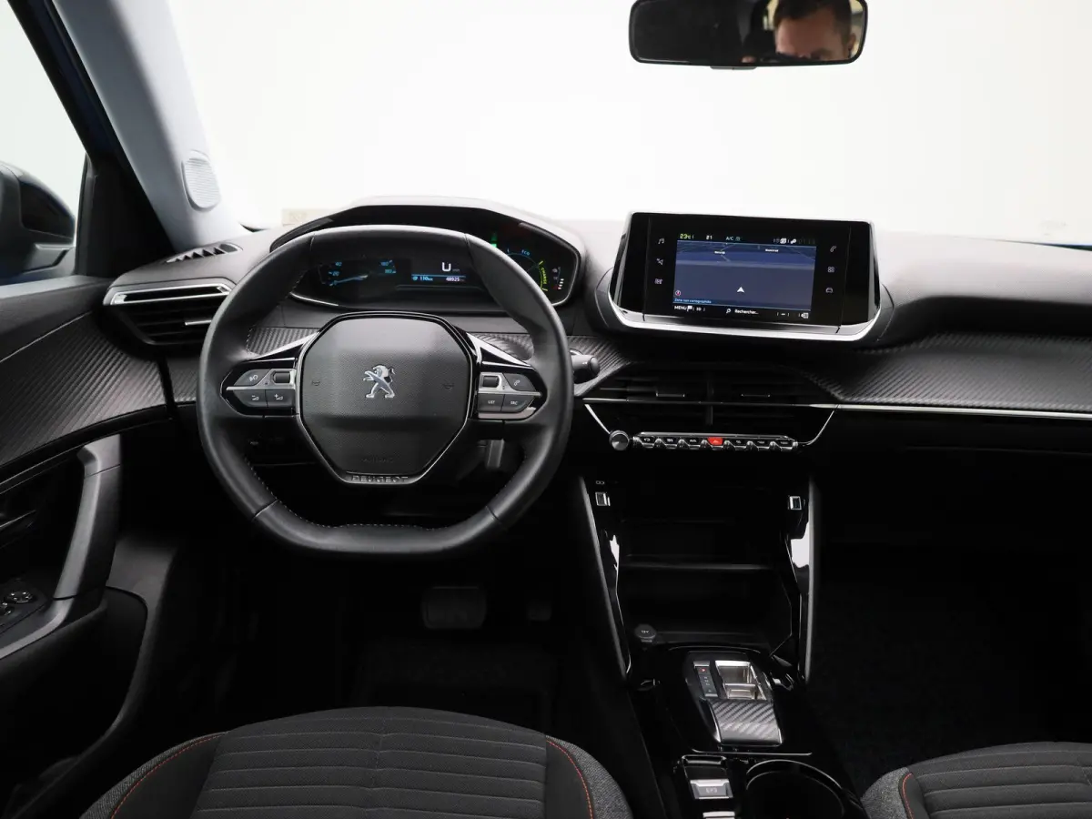 e-2008 Active | NAVIGATIE | KLIMAATREGELING | CRUISE CONTROL