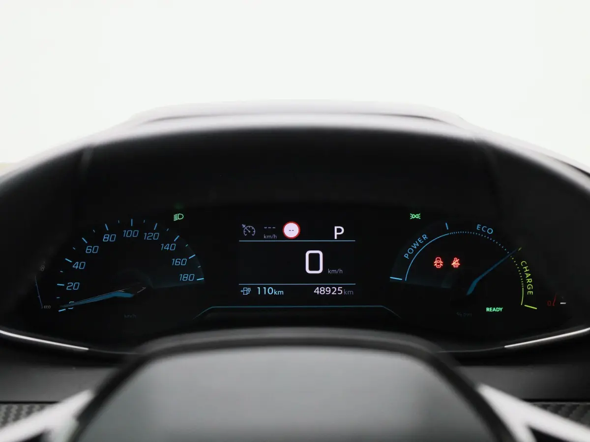 e-2008 Active | NAVIGATIE | KLIMAATREGELING | CRUISE CONTROL