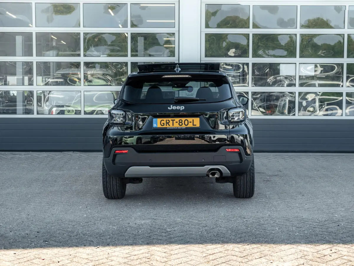 1.2 e-Hybrid Summit | Infotainment Pack | Schuif/Kanteldak | Leder&Winter Pack | 19" Brute velgen