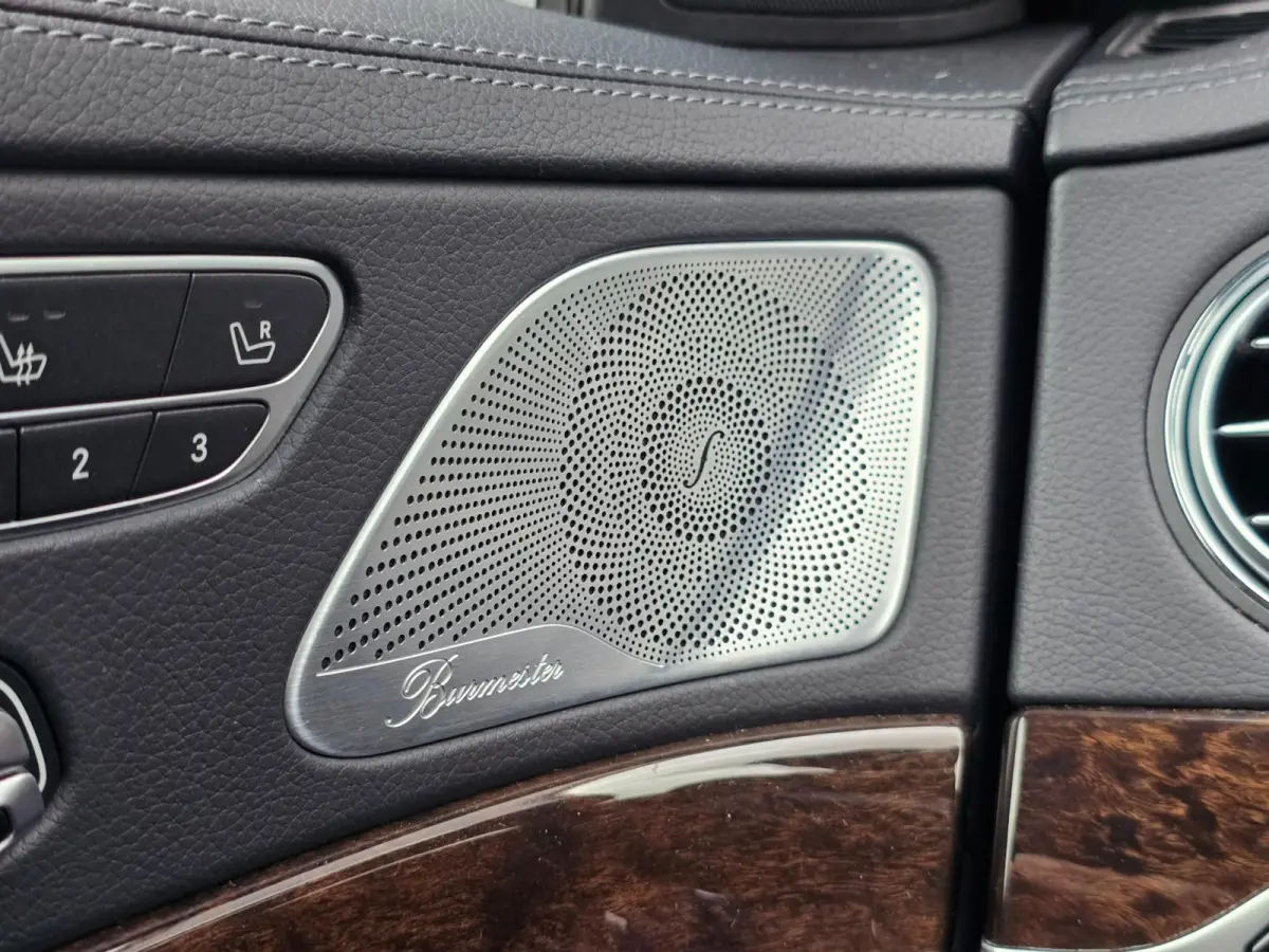 560 e Lang Premium Plus Massage|Stoelventilatie|Burmester|360° Camera|Pano|Luchtvering