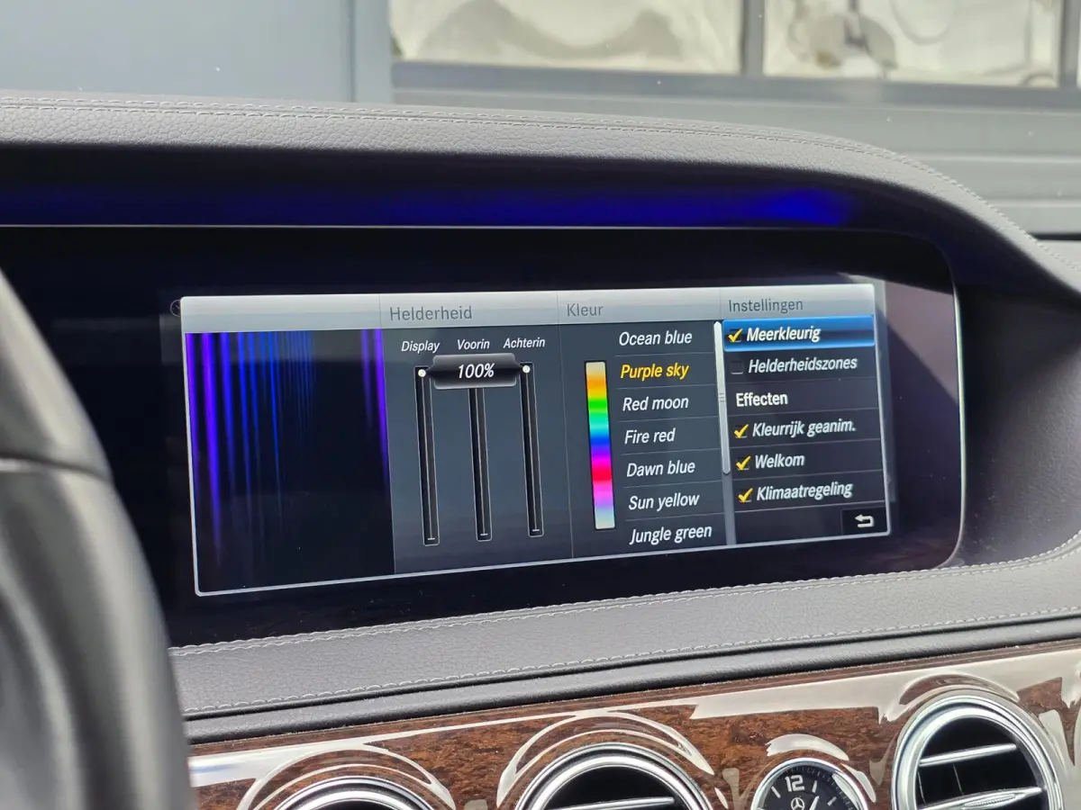 560 e Lang Premium Plus Massage|Stoelventilatie|Burmester|360° Camera|Pano|Luchtvering