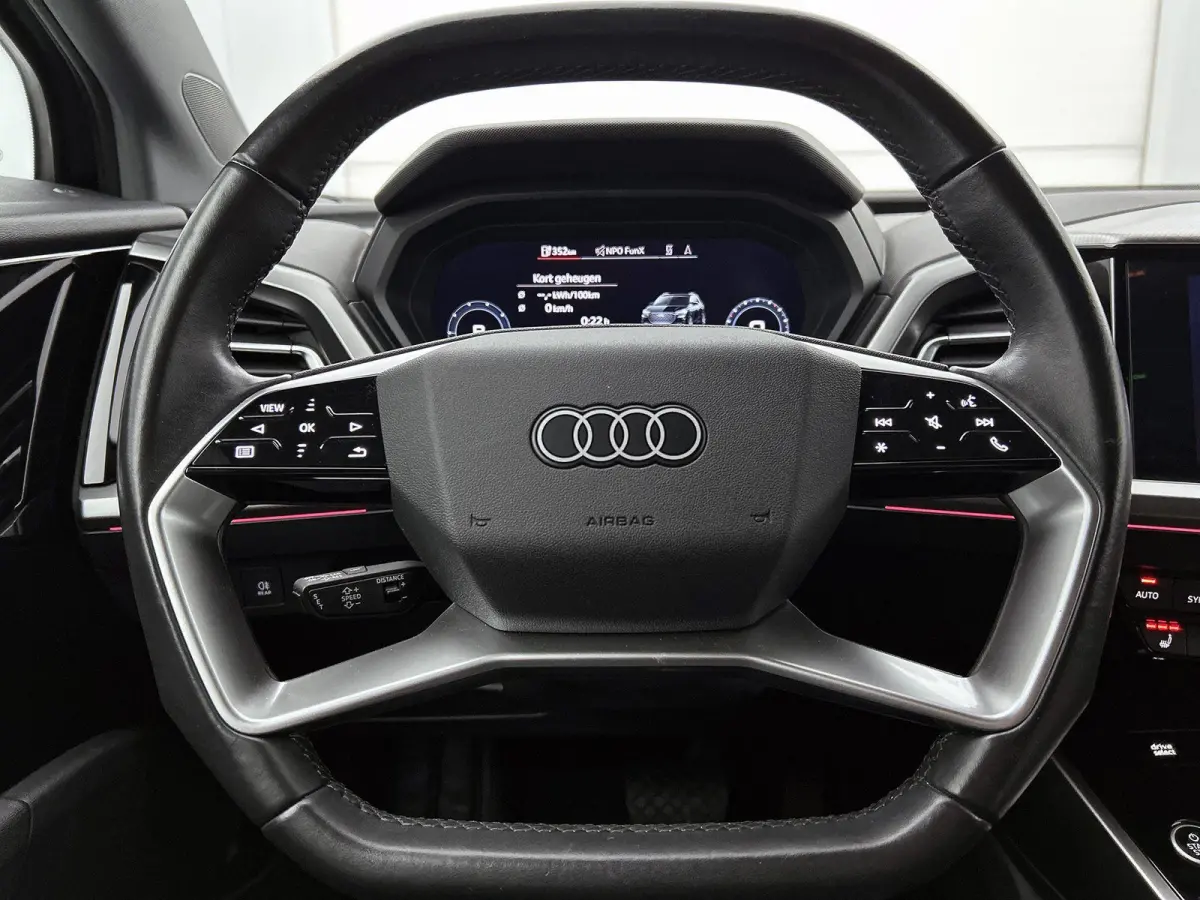 50 quattro S edition 77 kWh PHEV | 90% SOH | Achteruitrij Camera | Parkeersensoren Voor en Achter | Stoelverwarming |