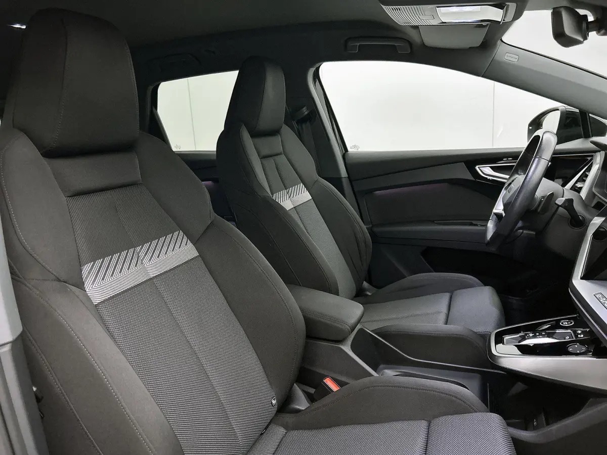 50 quattro S edition 77 kWh PHEV | 90% SOH | Achteruitrij Camera | Parkeersensoren Voor en Achter | Stoelverwarming |