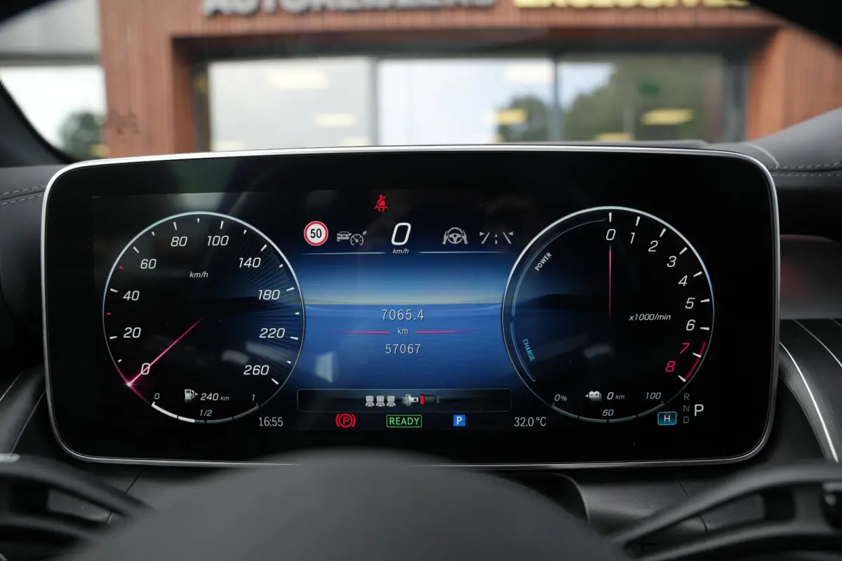 400e 4MATIC AMG Line Panoramadak Burmester HeadUp Keyless Leer