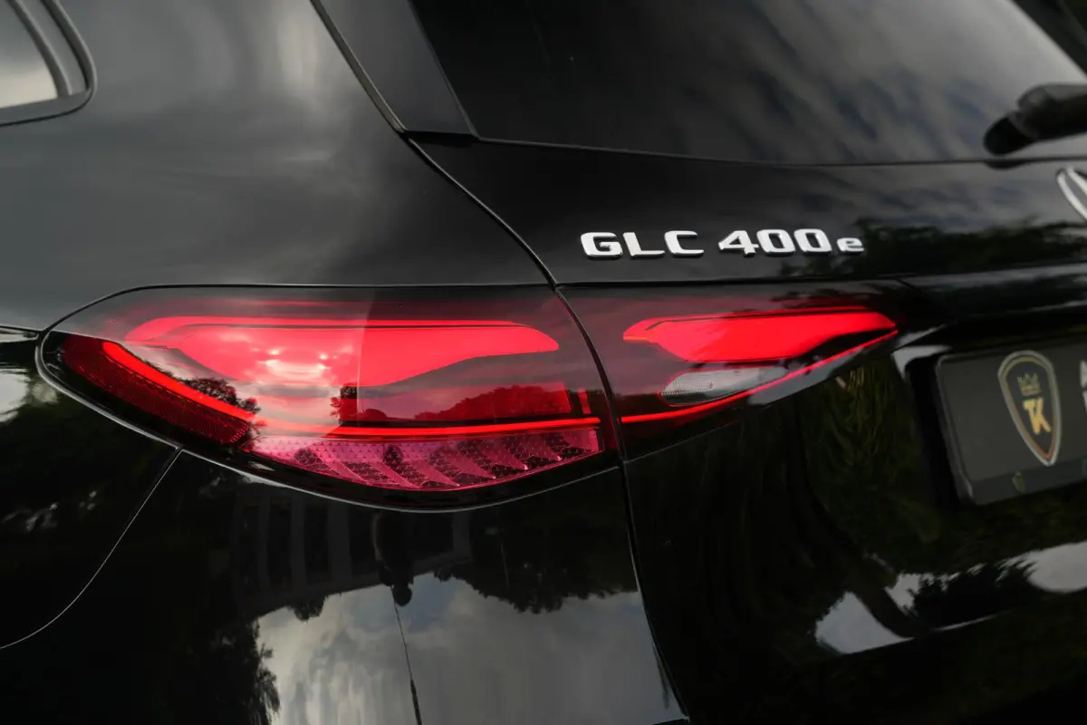 400e 4MATIC AMG Line Panoramadak Burmester HeadUp Keyless Leer