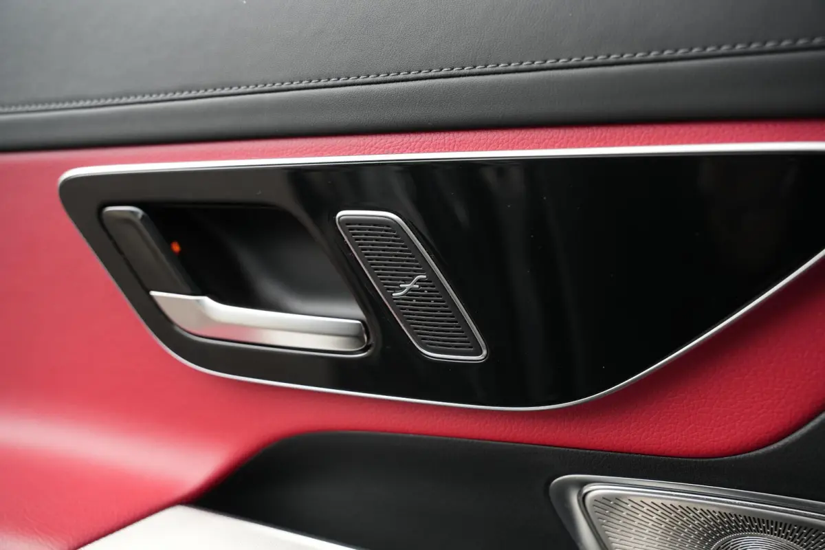400e 4MATIC AMG Line Panoramadak Burmester HeadUp Keyless Leer