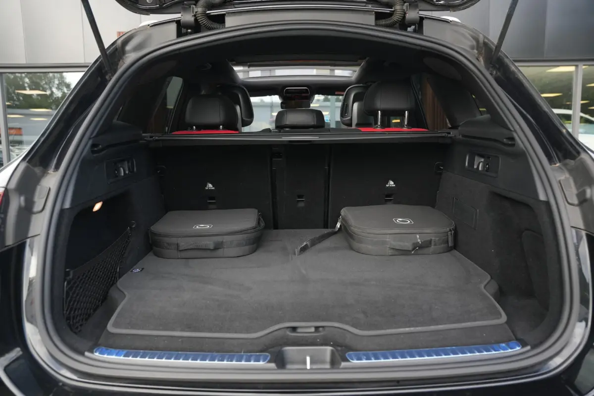 400e 4MATIC AMG Line Panoramadak Burmester HeadUp Keyless Leer