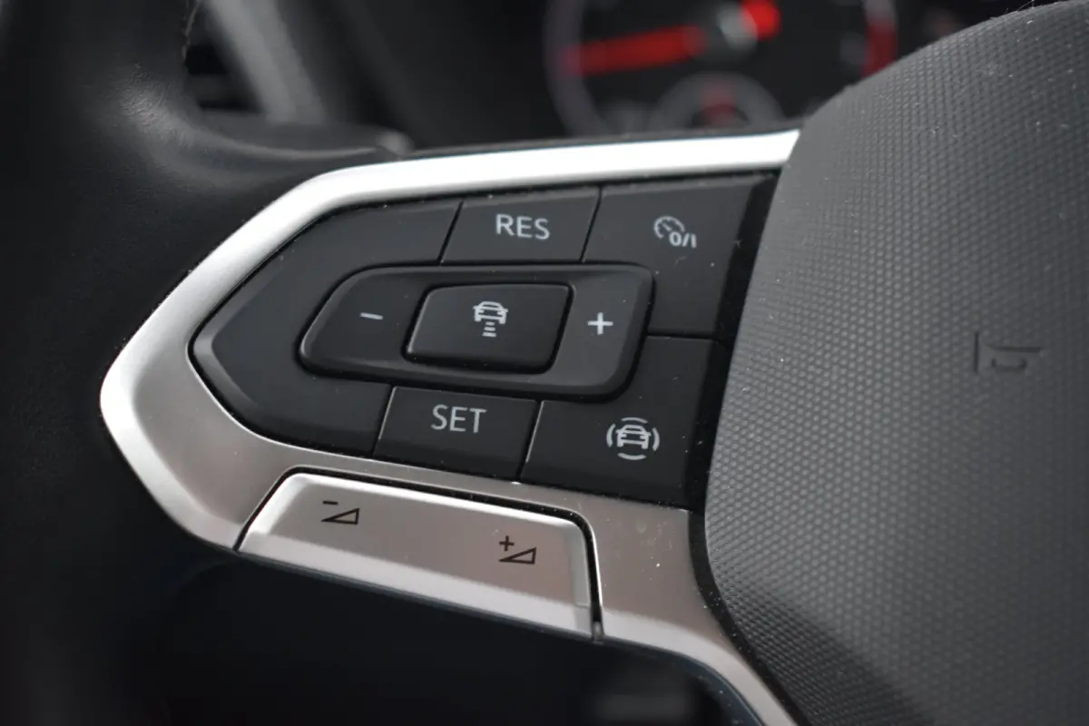 1.0 95PK TSI Life | ACC | PDC Achter | Apple Carplay & Android Auto