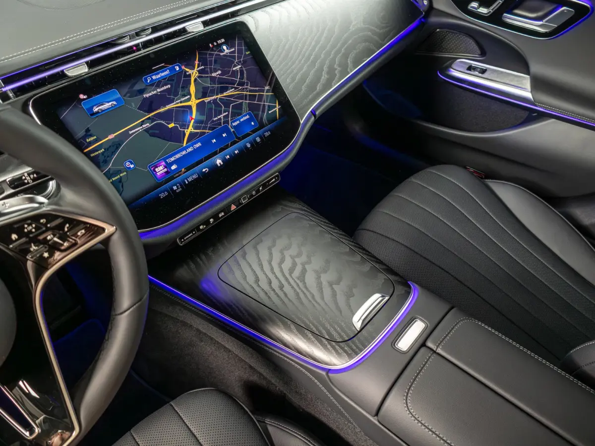 300 e Luxury Line | Panorama dak