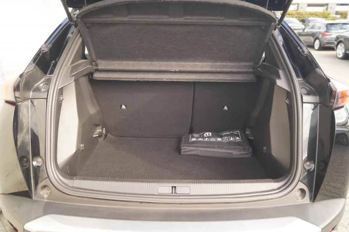 1.2 PureTech Active -AIRCO-PDC-CARPLAY-NW.DISTR.RIEM-