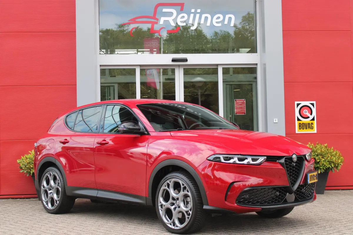 1.3T PHEV 280PK EDIZIONE BUSINESS | AFNEEMBARE TREKHAAK | ALL SEASON BANDEN | PREMIUM PACK: LEDEREN BEKLEDING/GEVENTILEERDE VOORSTOELEN/4-VOUDIG ELEKTRISCH VERSTELBARE LENDESTEUN VOORSTOELEN