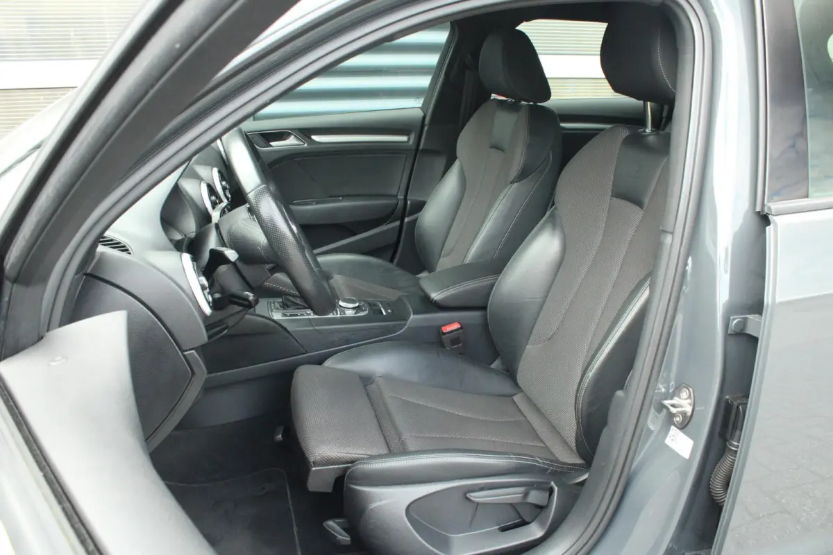 40 TFSI 190pk Sport S Line Edition | Elek. trekhaak | Sportstoelen | Cruise Control