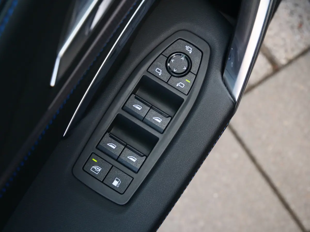 xDrive25e M-Sport 245 Pk Automaat Navi / DAB / Apple Carplay / Camera / Stoelverwarming