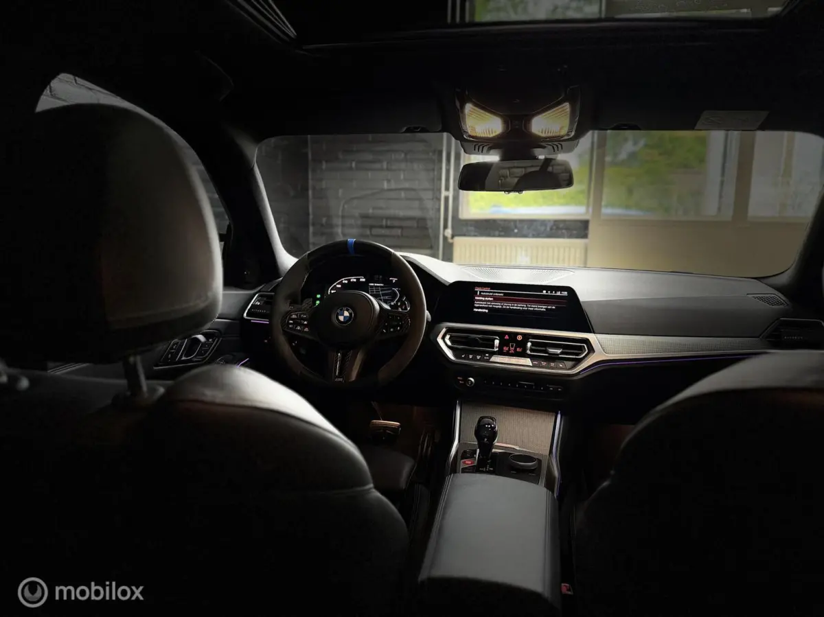 M340i xDrive High Executive LASER PANO HARMAN KA