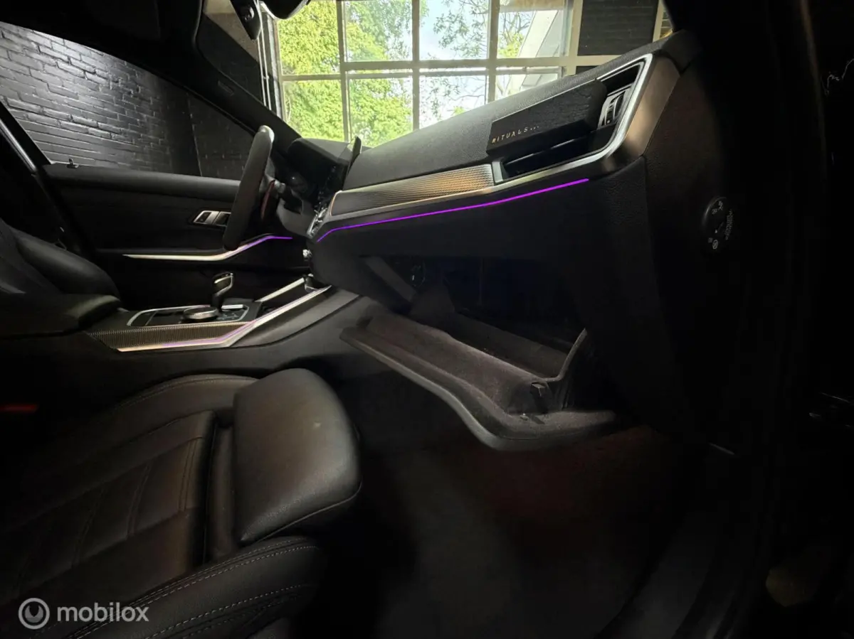 M340i xDrive High Executive LASER PANO HARMAN KA