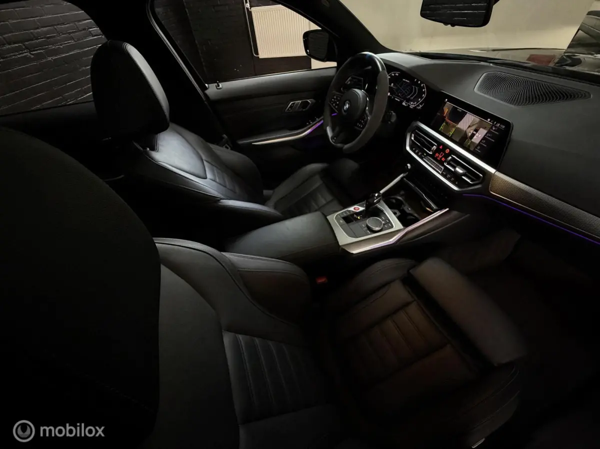 M340i xDrive High Executive LASER PANO HARMAN KA