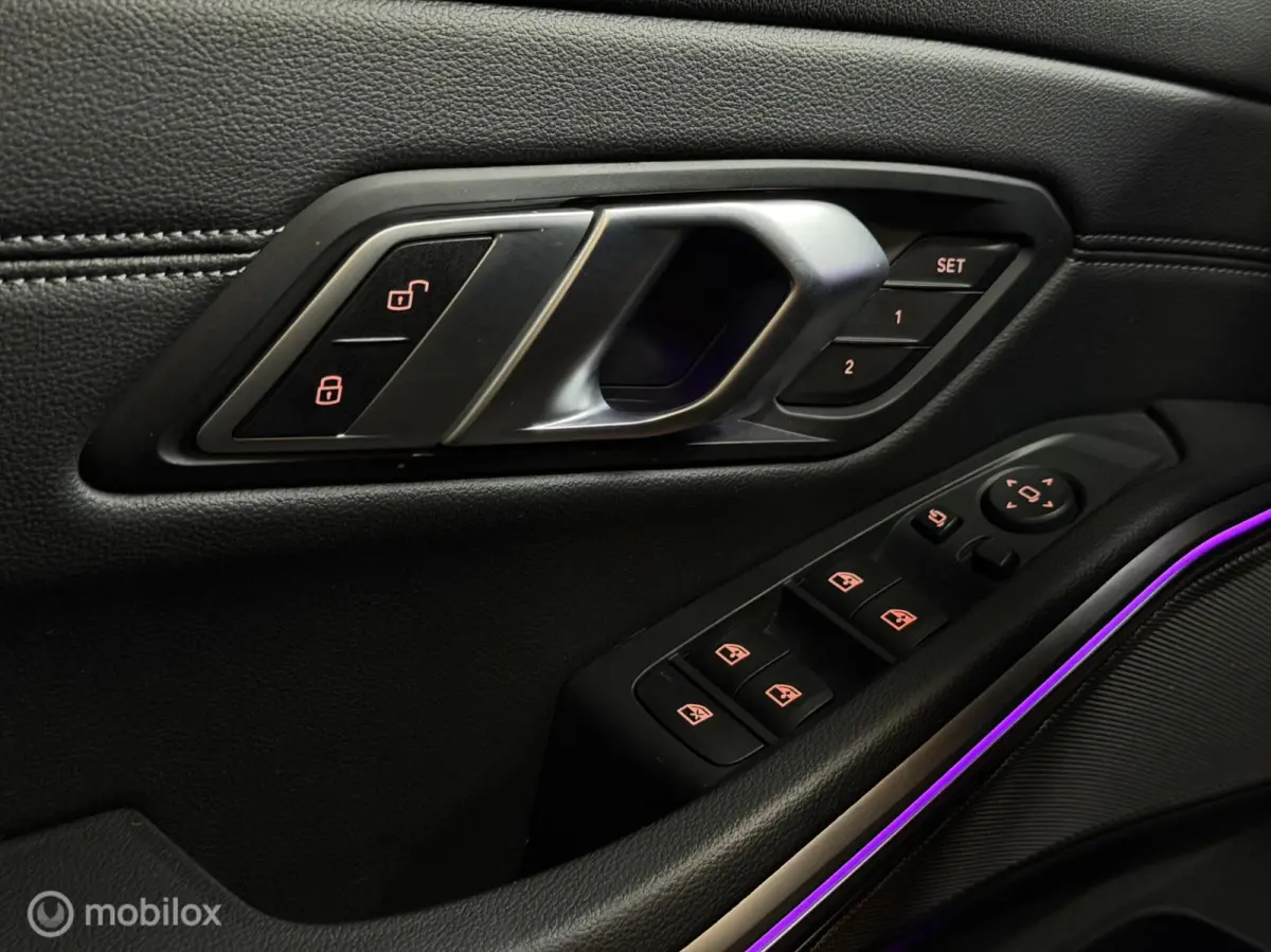 M340i xDrive High Executive LASER PANO HARMAN KA