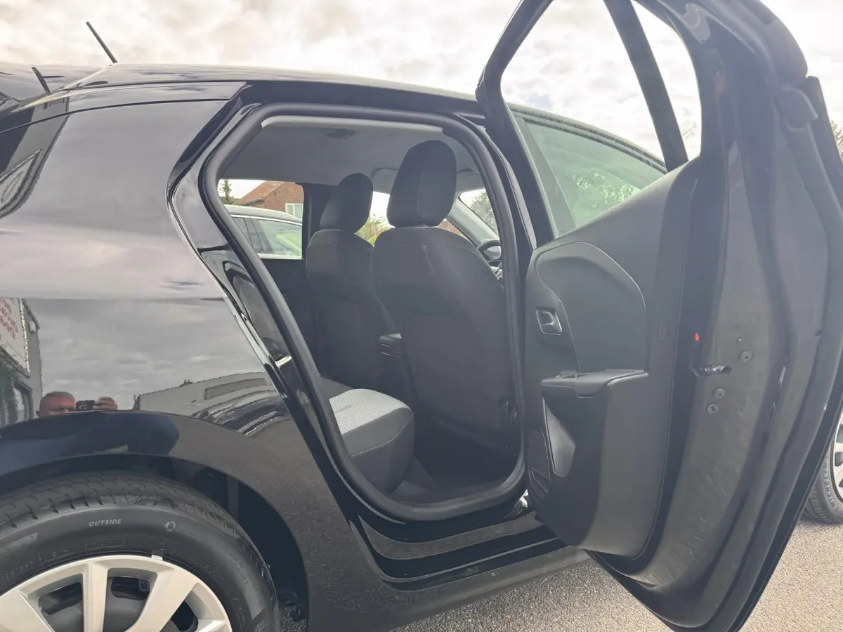 1.2 Turbo Hybrid Edition / APPLE CARPLAY /CAMERA / INTUIL MOGELIJK /