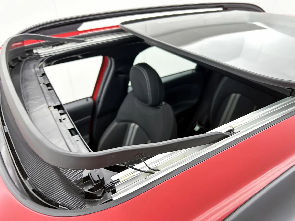Mini 2.0 Cooper S AANBIEDING!! | LAGE KM! | 192PK | Pano | NL-Auto | Perf onderH | Carplay | ParkSens | Cruise