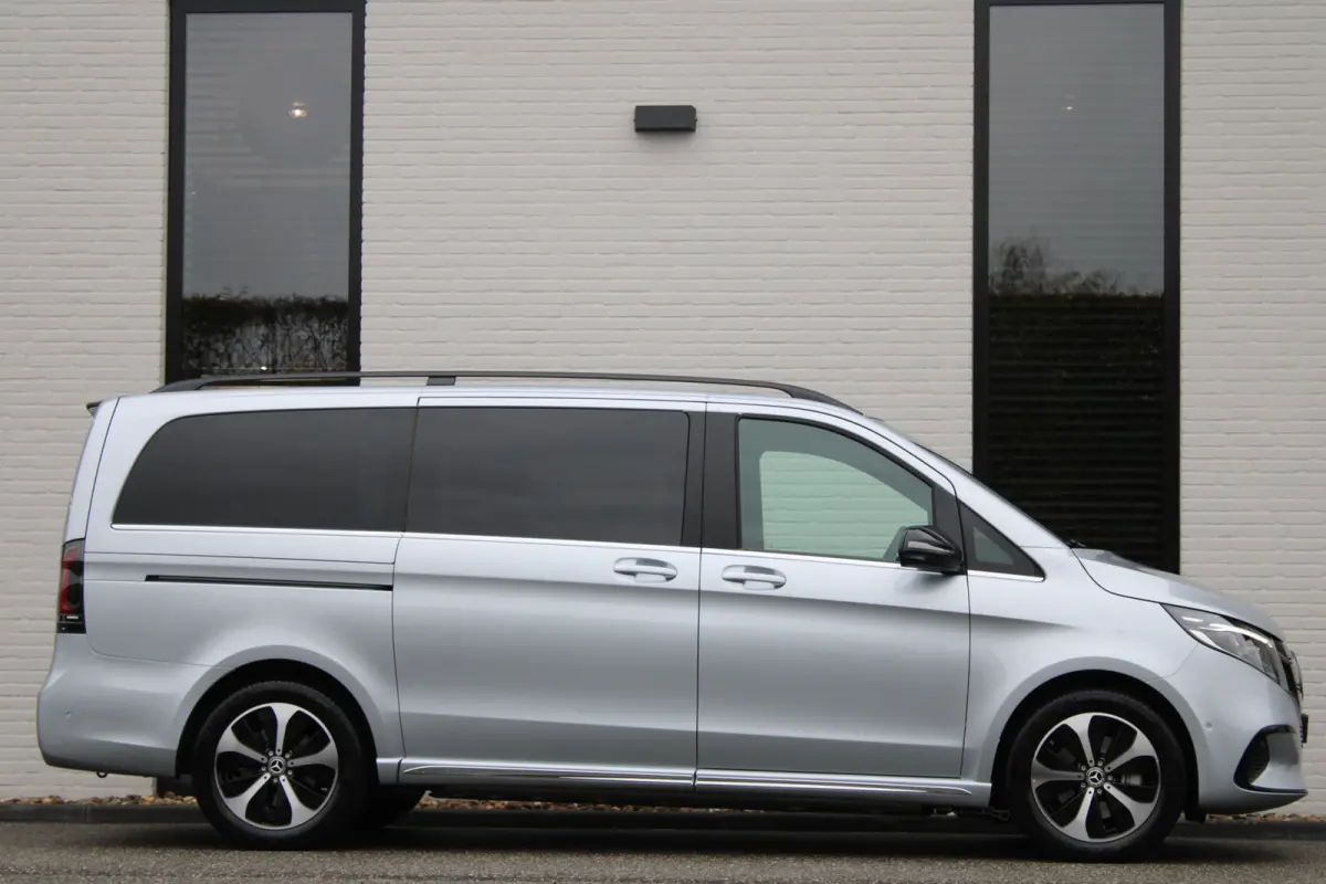 300 L2 / AMG / Luchtvering / 7-Persoons / Burmester / Elec Stoelen / Vol Opties / NIEUWSTAAT